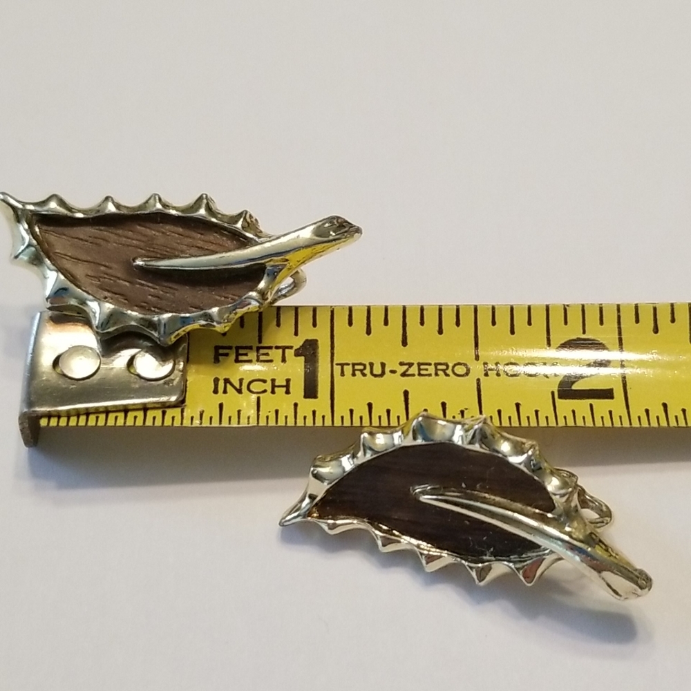 Vintage Sarah Cov Brown Leaf Earrings